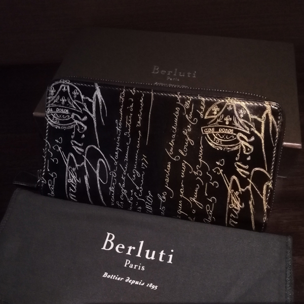 ベルルッティ財布 コピーBerluti Wスタンプx金銀Wパティーヌ希少品 ベルルッティ ITAUBA