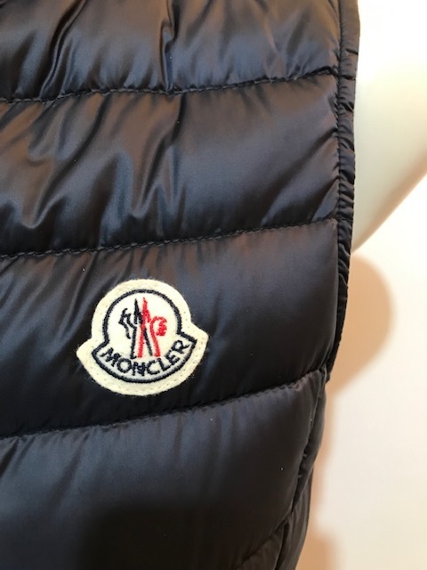 モンクレール コピーMONCLER Jr. ダウンベスト 2019SS マットなネイビー 超軽量