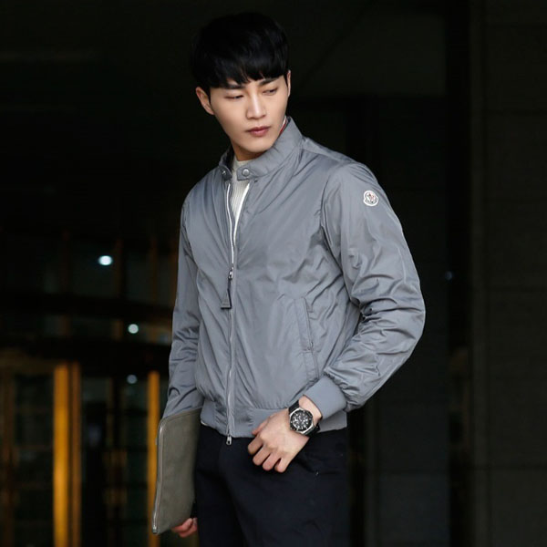 モンクレール コピー MONCLER 2019 MIROIR トリコロールライン ブルゾン GRAY ジャケット